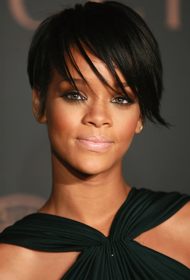 9 Hairstyles From The Early 2000s That Defined The Decade 9-hairstyles-from-the-early-2000s-that-defined-the-decade