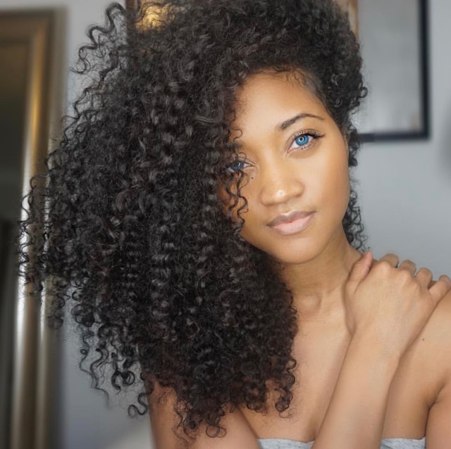Shared curly makeout black