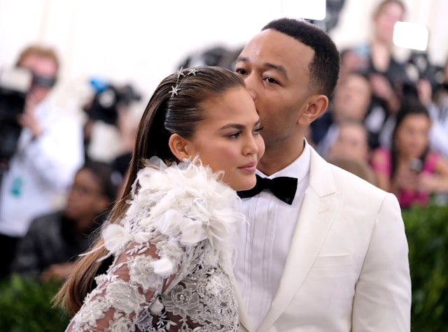 Chrissy Teigen S Engagement Ring Comes With A Hilarious Backstory