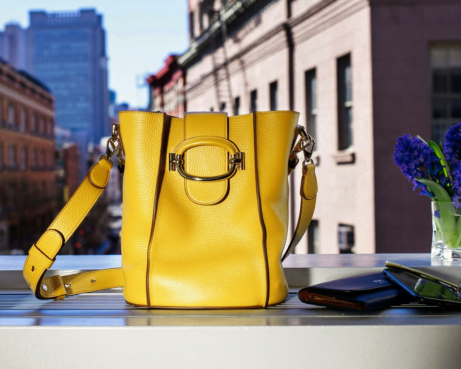 tod's yellow bag