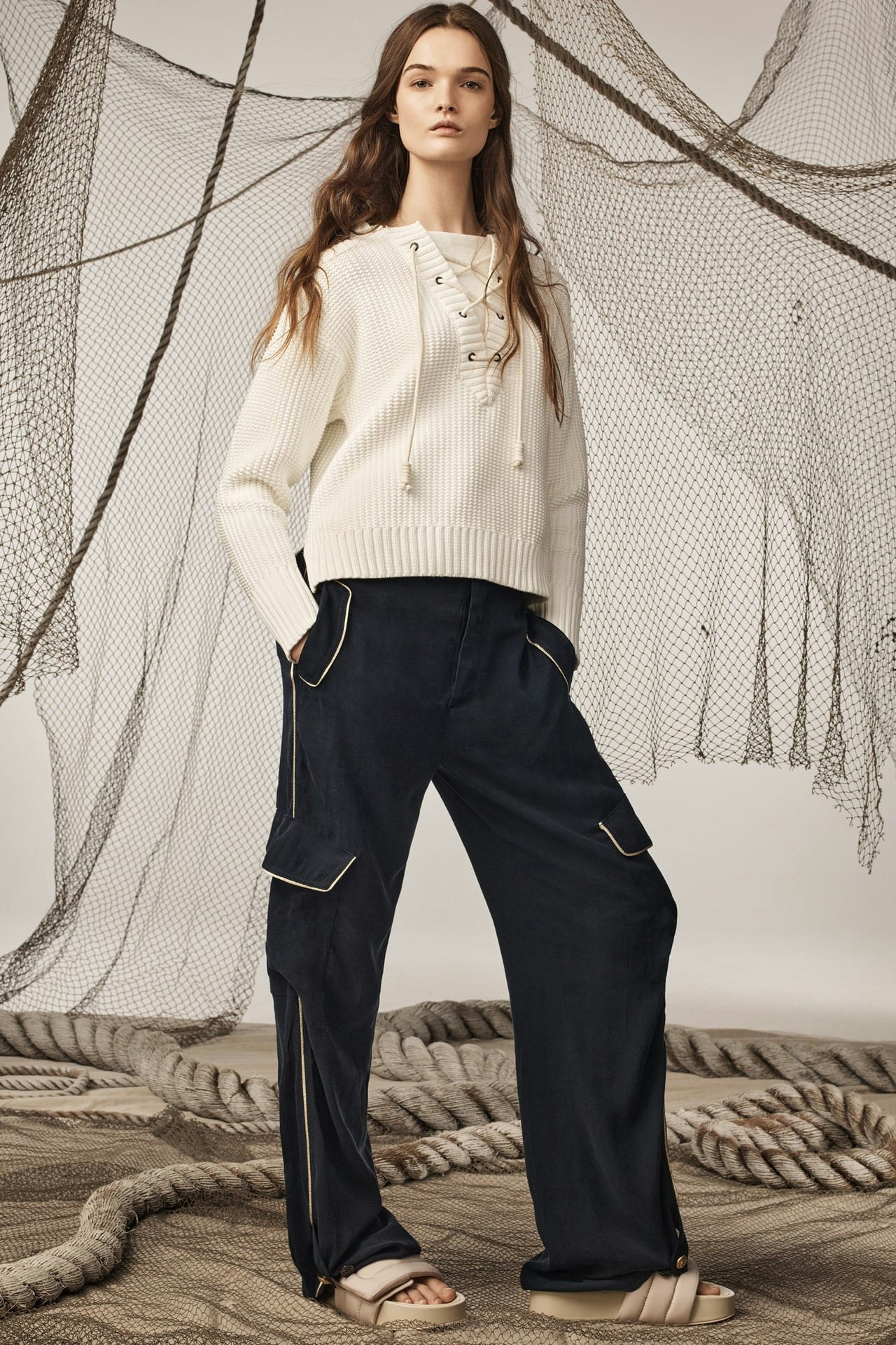 Zara's Srpls Chptr 4 Collection Is Filled With Minimalist Utilitarian ...