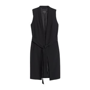 How The Most Stylish Women Around The Globe Dress For Work