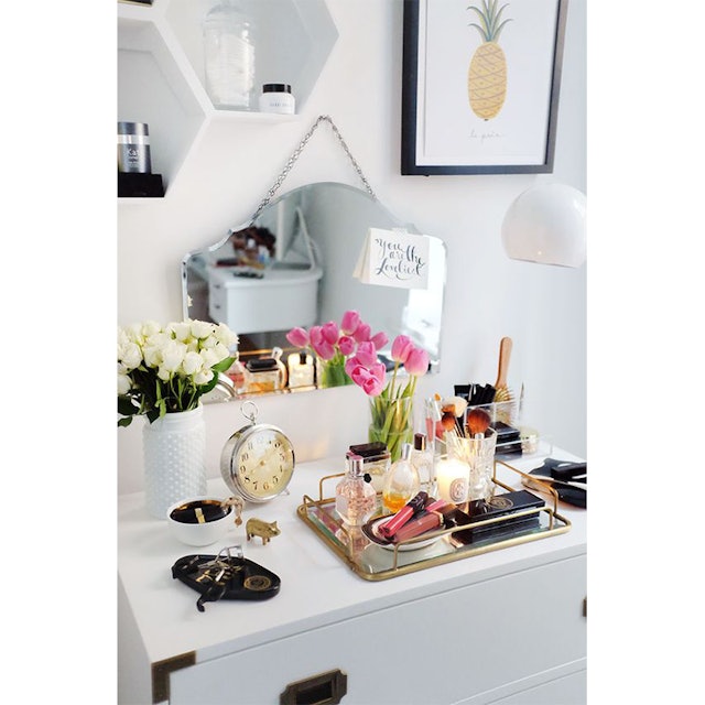 14 Ways To Organize Your Vanity