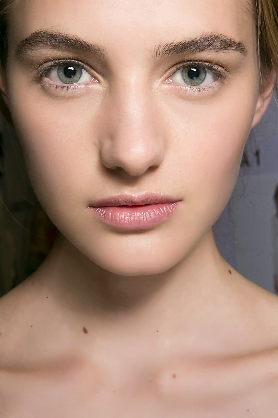 How To Score A BrightEyed Look For Summer