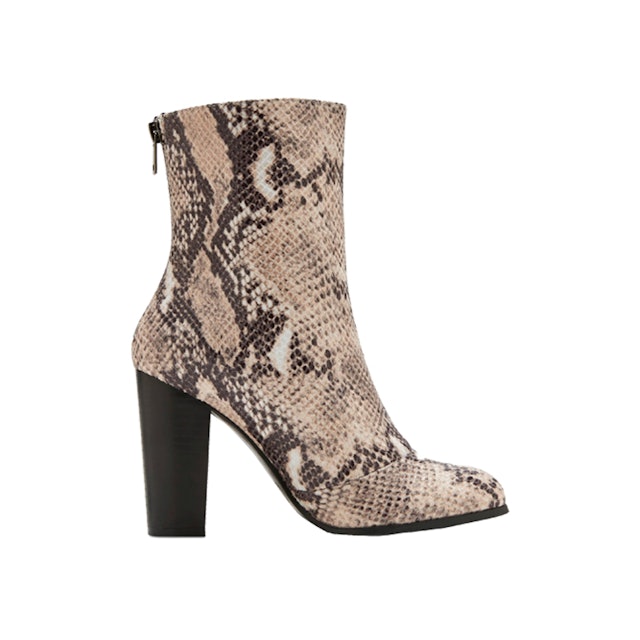 21 Items Fashion Girls Are Buying At Target This Winter