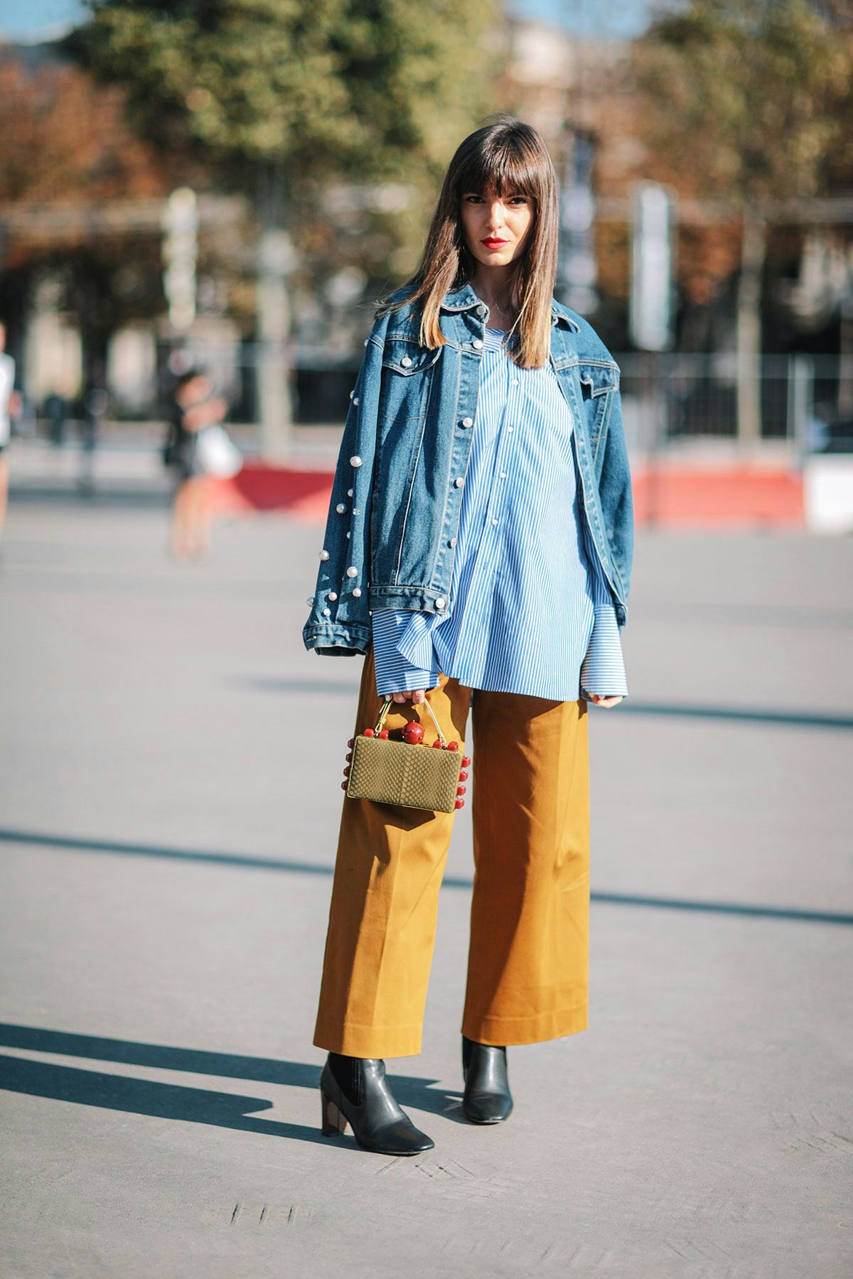 fashionable khaki pants