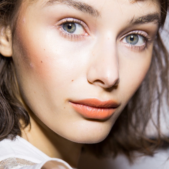 How To Fix Your Eyebrows When You Ve Completely Ruined Them